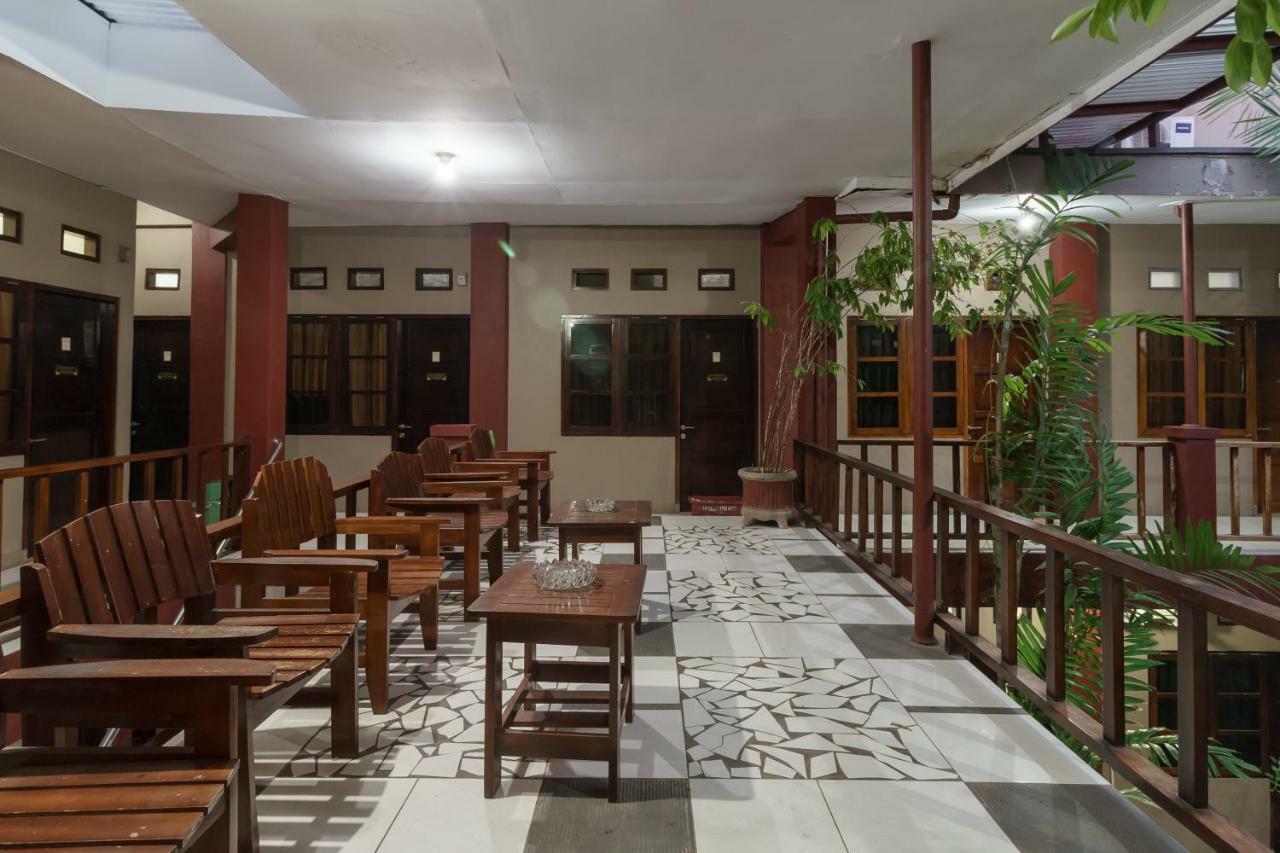 Готель Reddoorz Syariah Near Fort Marlborough Бенгкулу Екстер'єр фото